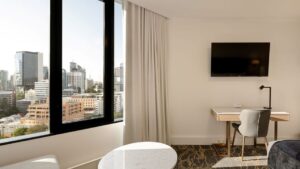 Hotel Grand Chancellor Brisbane Deluxe King No Balcony (Wide)